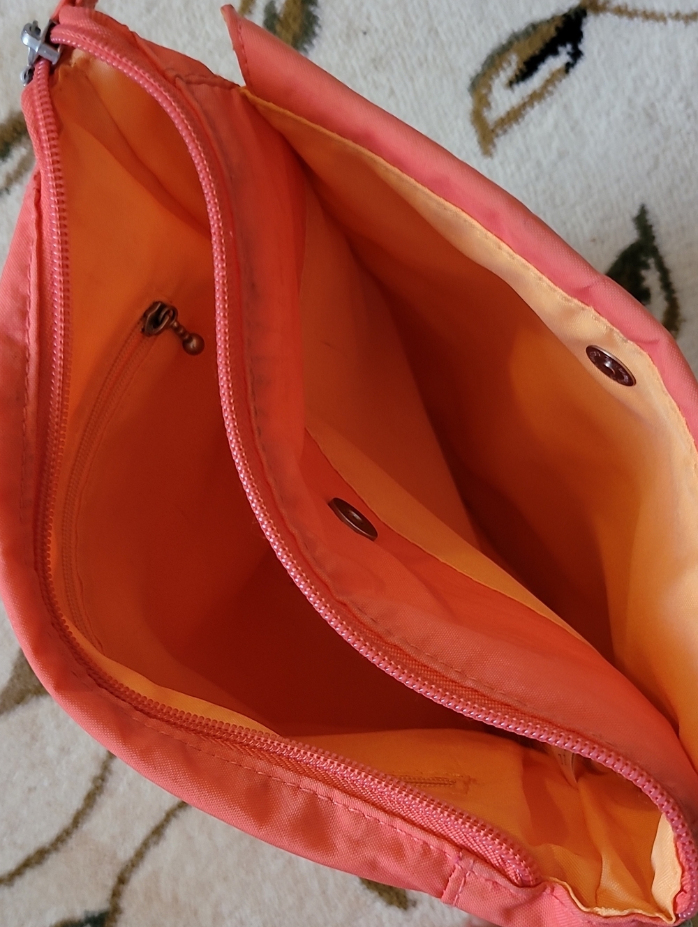 Baggallini Crossbody Bag in Melon/Sunset medium-sized, water-resistant - Picture 10 of 16